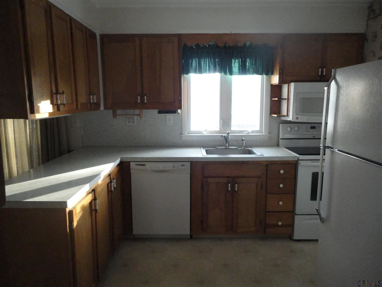 1144 Wavell Road Rotterdam, NY 12303 - Photo 4 of 15 Photo 4
