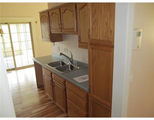 2494 Richard Road Franklin Park, PA 15090 - Photo 8 of 14 Kitchen.