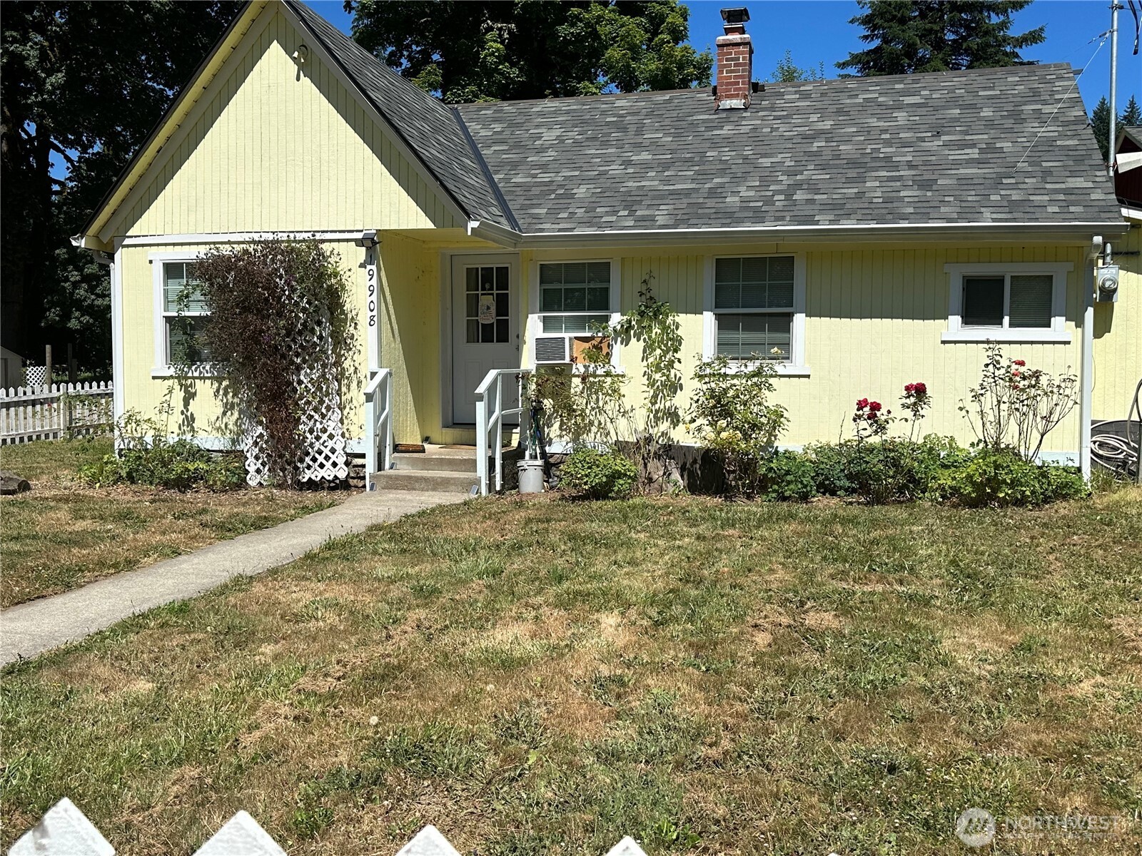 19910 Northeast 356th Street Yacolt, WA 98675 - Photo 18 of 37 a front view of a house with garden