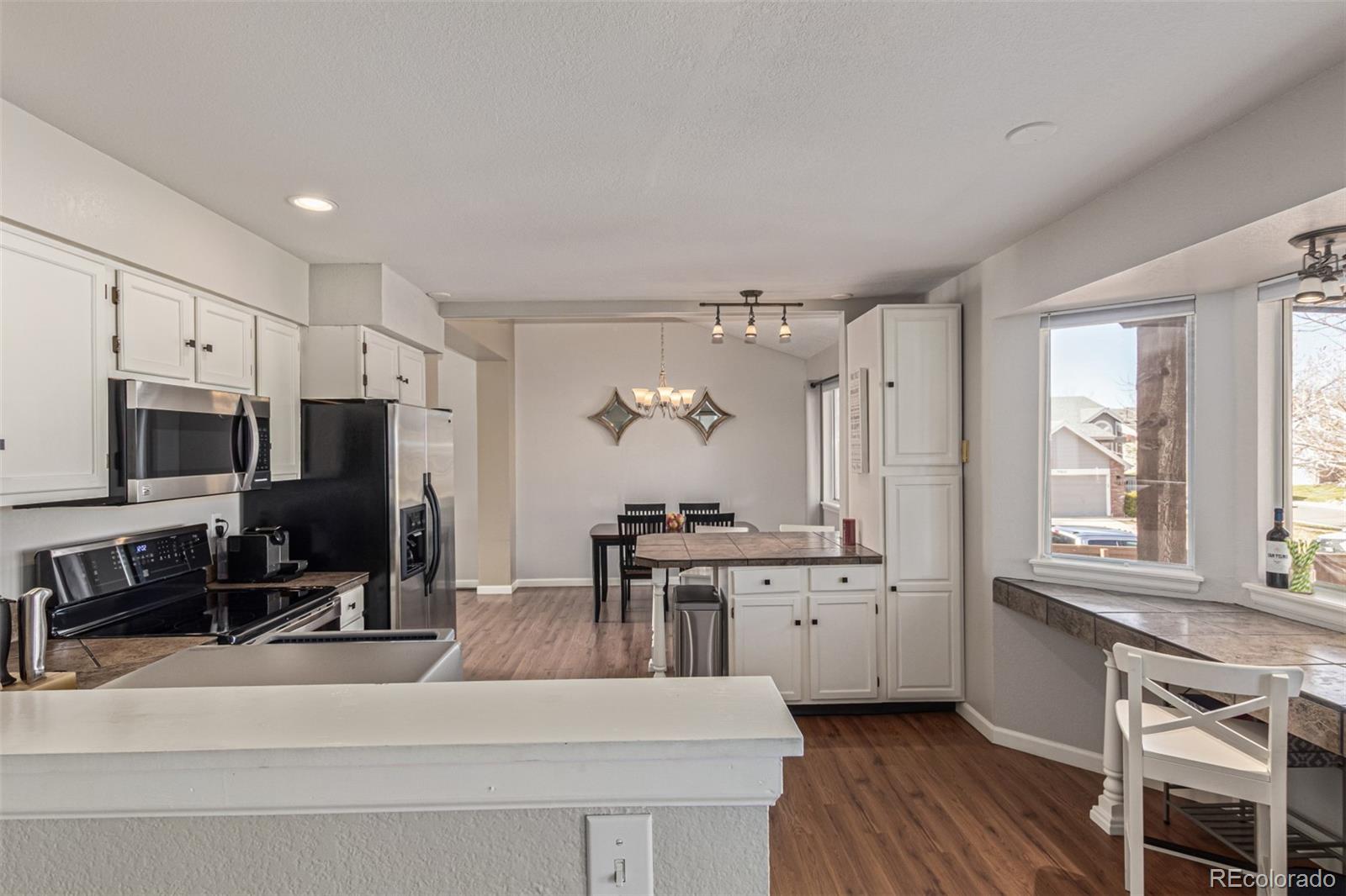 3197 Foxhill Place Highlands Ranch, CO 80129 - Photo 9 of 30