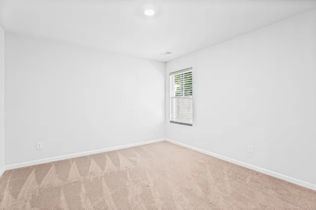 $3,200 | 504 Minim Street, Charleston, SC 29414