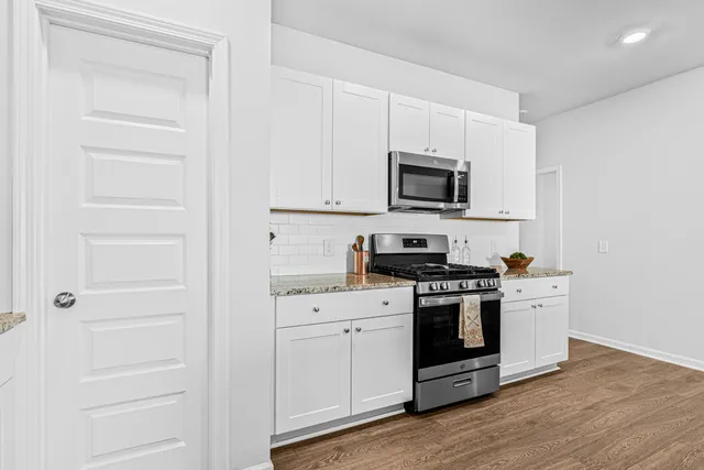 $3,200 | 504 Minim Street, Charleston, SC 29414