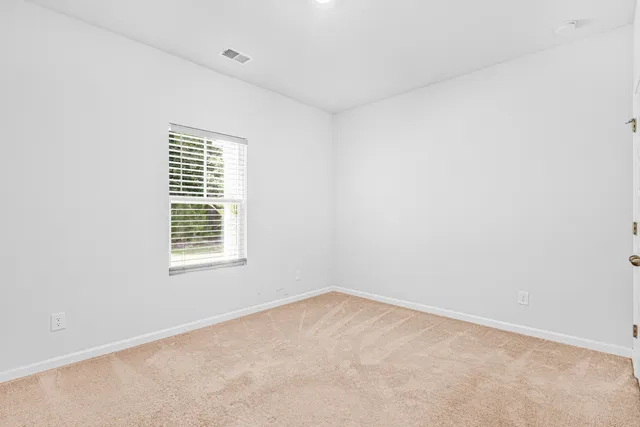 $3,200 | 504 Minim Street, Charleston, SC 29414