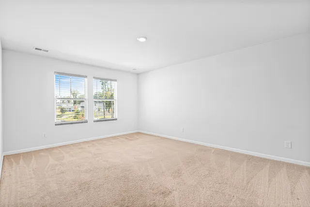 $3,200 | 504 Minim Street, Charleston, SC 29414