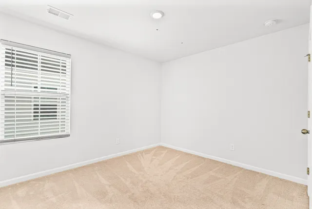 $3,200 | 504 Minim Street, Charleston, SC 29414