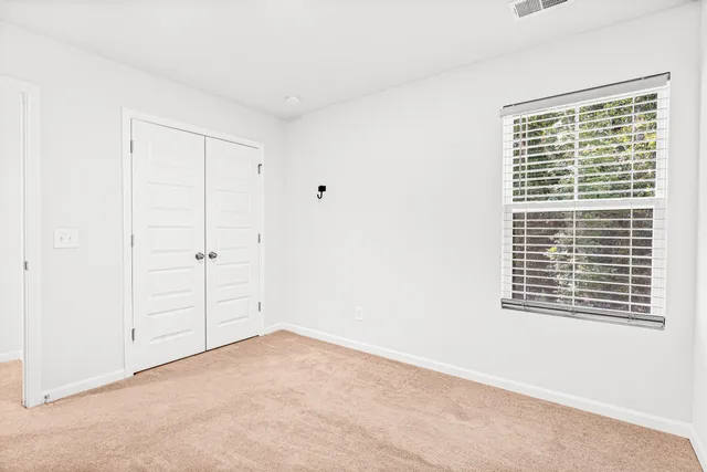 $3,200 | 504 Minim Street, Charleston, SC 29414