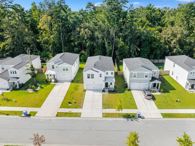 $3,200 | 504 Minim Street, Charleston, SC 29414