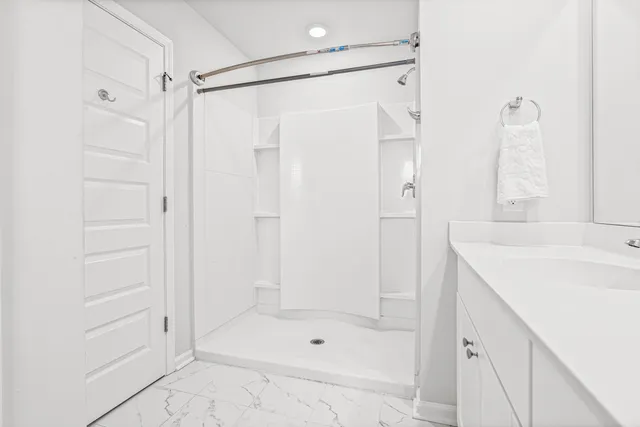 $3,200 | 504 Minim Street, Charleston, SC 29414