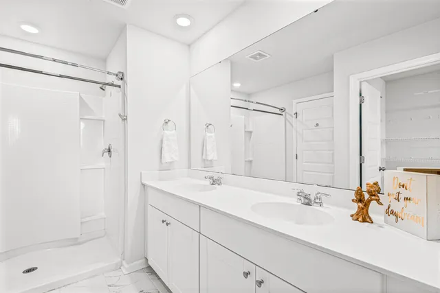 $3,200 | 504 Minim Street, Charleston, SC 29414