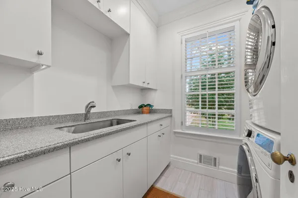 $575,000 | 1000 South Howard Circle, Tarboro, NC 27886