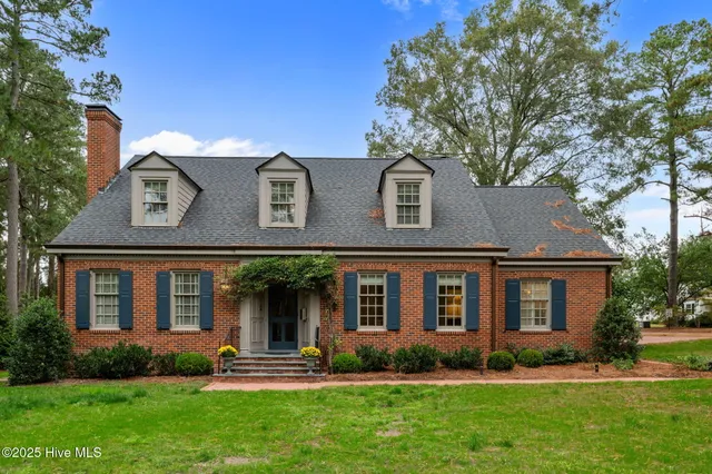 $635,000 | 1000 South Howard Circle, Tarboro, NC 27886