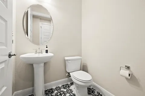 $980,000 | 479 Crosswater Lane, Dripping Springs, TX 78620