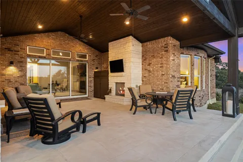 $980,000 | 479 Crosswater Lane, Dripping Springs, TX 78620