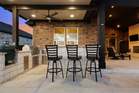 $980,000 | 479 Crosswater Lane, Dripping Springs, TX 78620