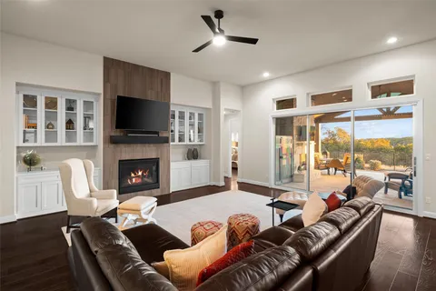 $980,000 | 479 Crosswater Lane, Dripping Springs, TX 78620