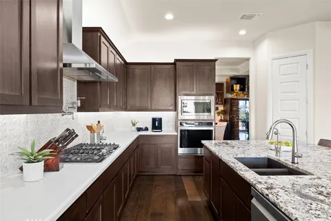 $980,000 | 479 Crosswater Lane, Dripping Springs, TX 78620