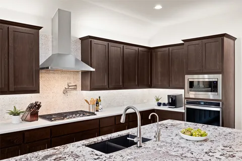 $980,000 | 479 Crosswater Lane, Dripping Springs, TX 78620