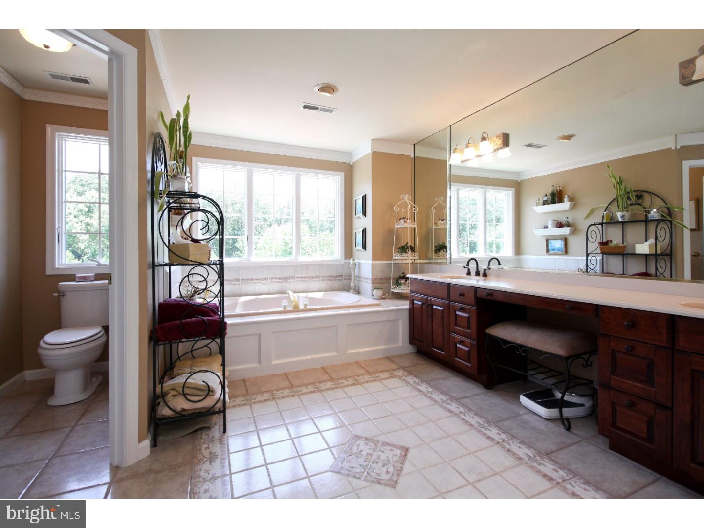 8 Sohn Way Tabernacle, NJ 08088 - Photo 17 of 25 Master Bathroom