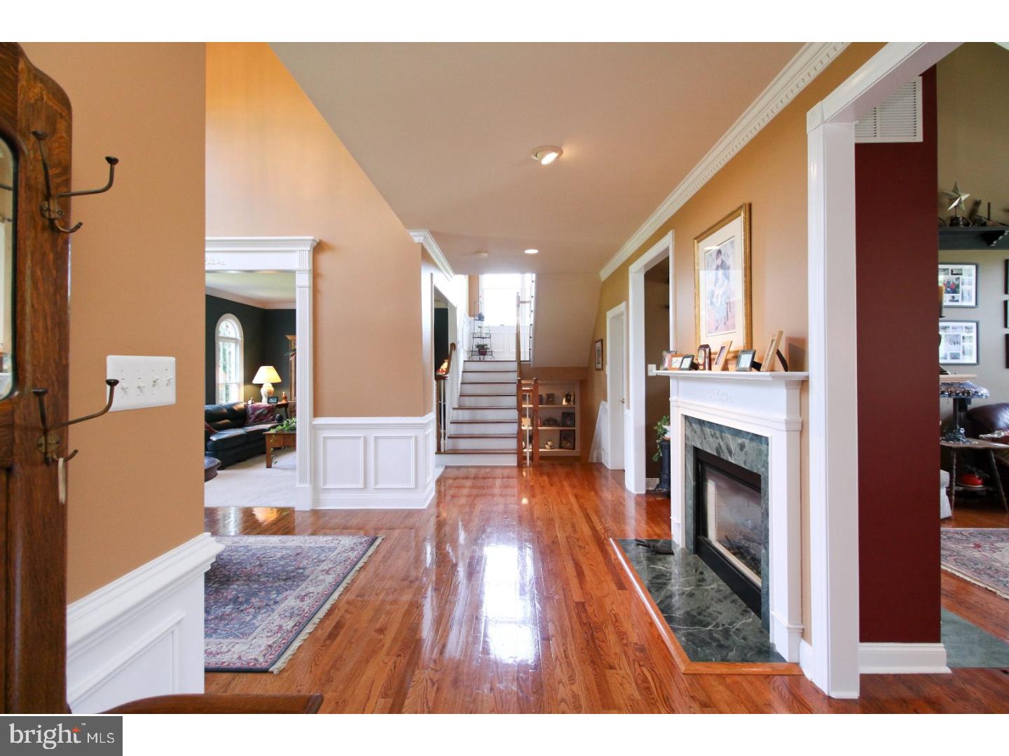 8 Sohn Way Tabernacle, NJ 08088 - Photo 4 of 25 Hallway