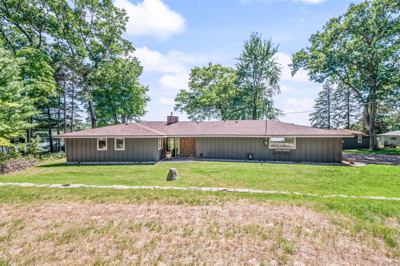 339 McNitt Road Manistee, MI 49660 - Photo 31 of 51 Gallery Image 31