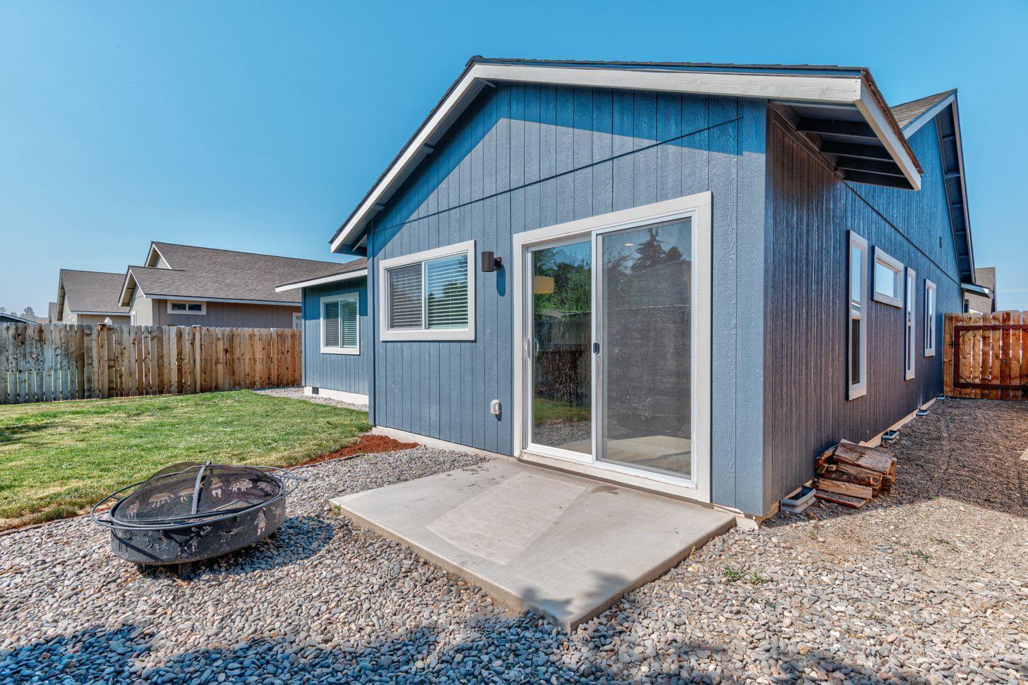 2630 Northeast Colleen Road Prineville, OR 97754 - Photo 20 of 21 Backyard