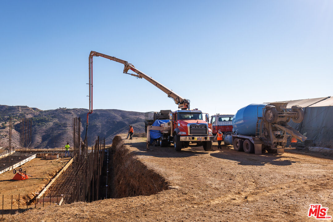 9950 Cotharin Road Malibu, CA 90265 - Photo 14 of 48 a view of the roof of the house