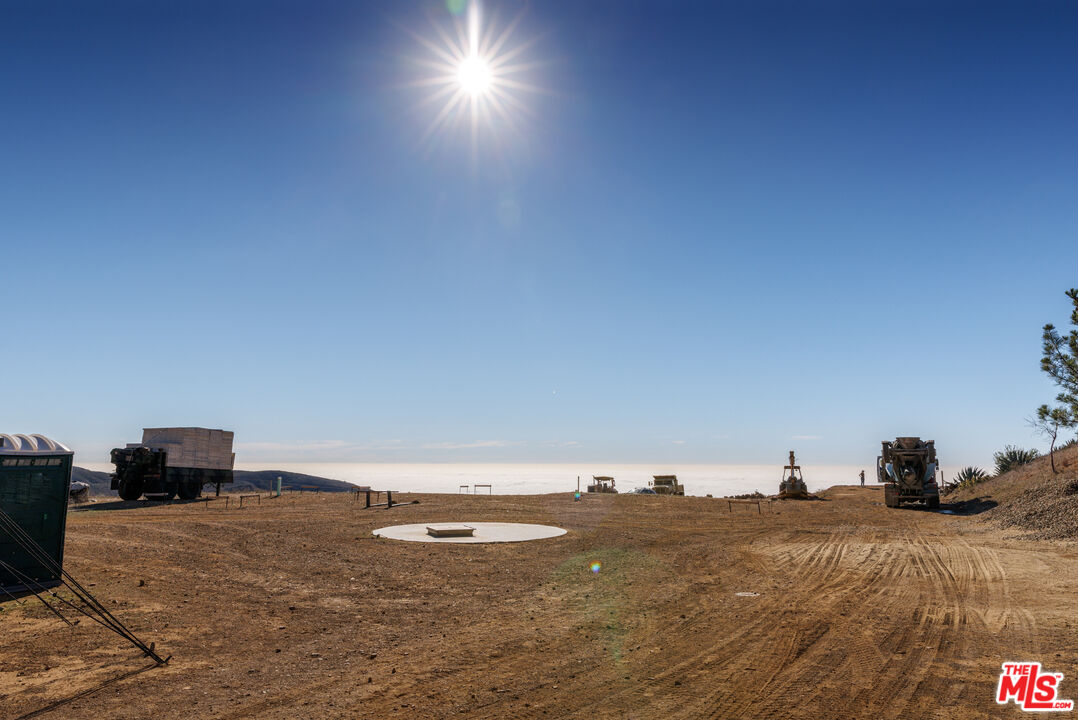 9950 Cotharin Road Malibu, CA 90265 - Photo 16 of 48 a view of a room