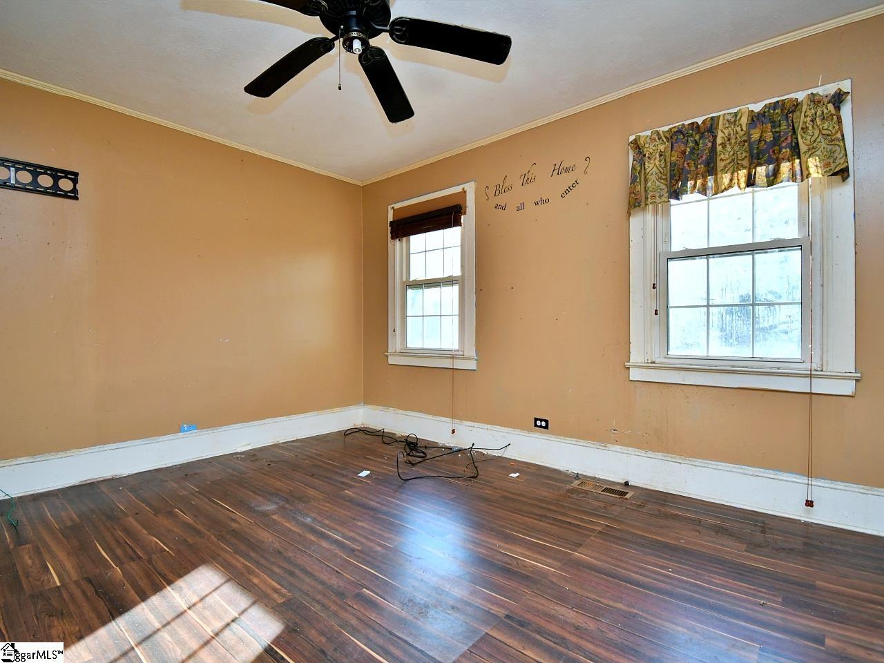 208 Shands Street Clinton, SC 29325 - Photo 5 of 9 Gallery Image 5