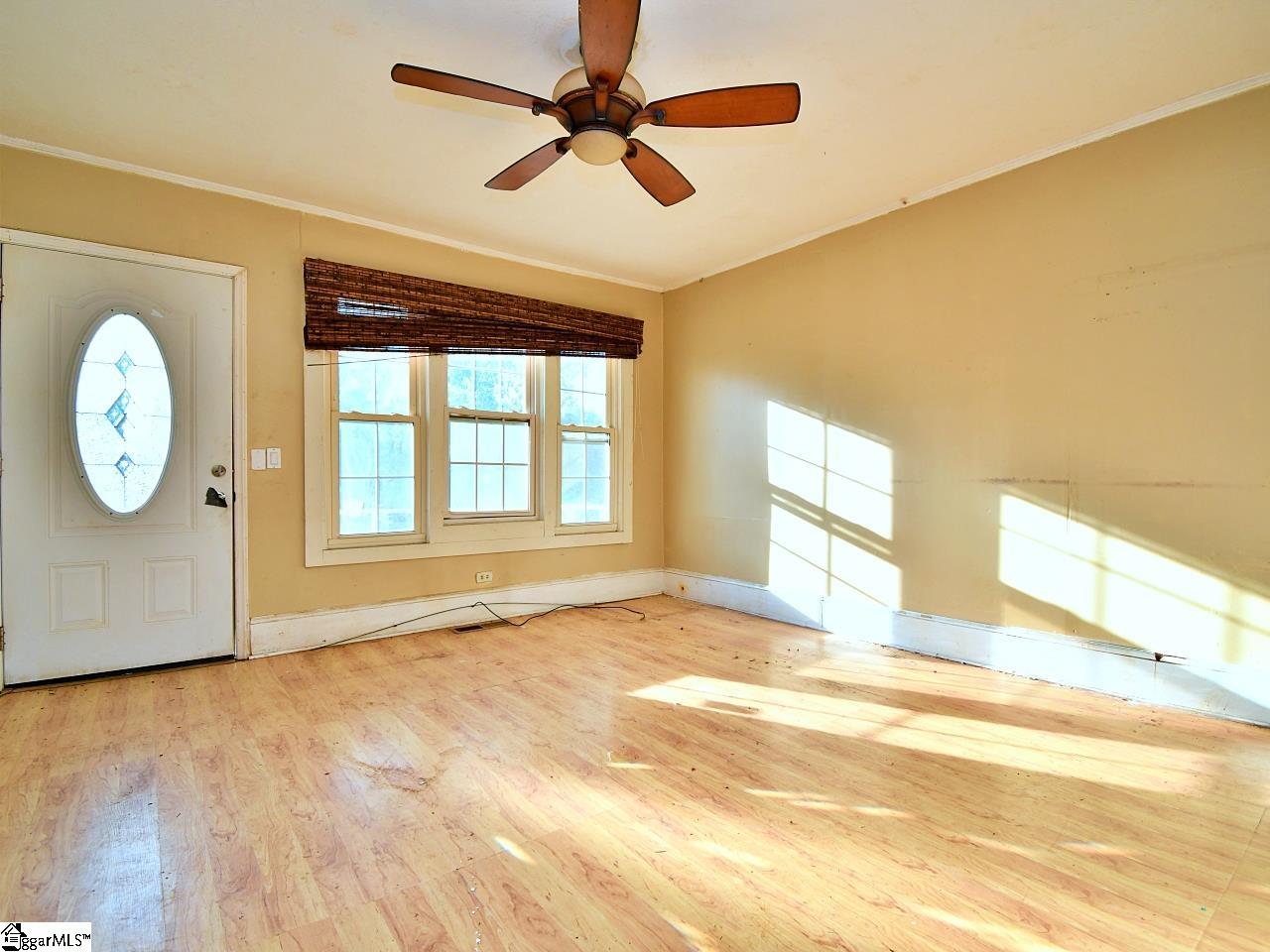 208 Shands Street Clinton, SC 29325 - Photo 6 of 9 Gallery Image 6