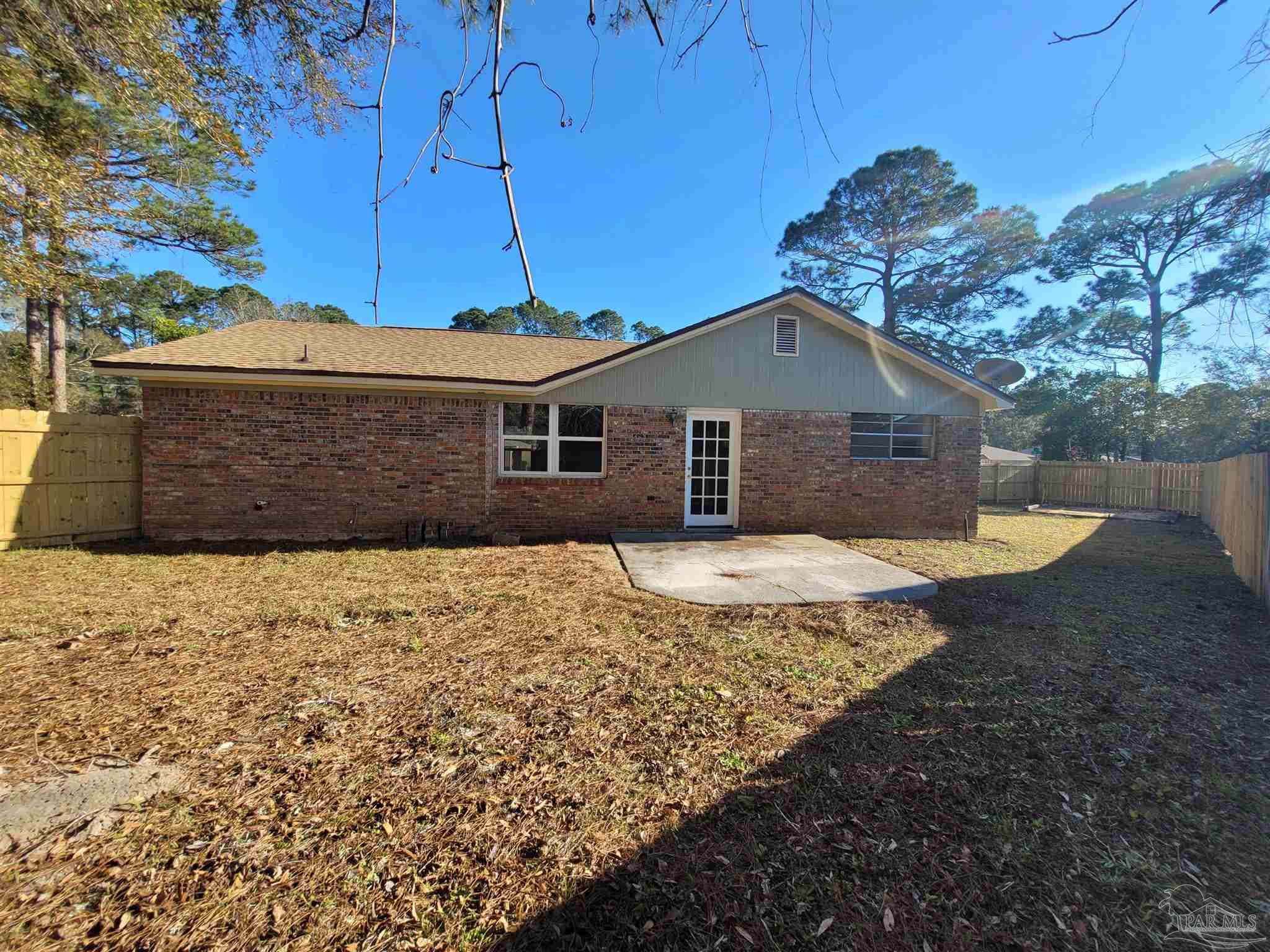 415 North Crow Road Pensacola, FL 32506 - Photo 3 of 14 Gallery Image 3