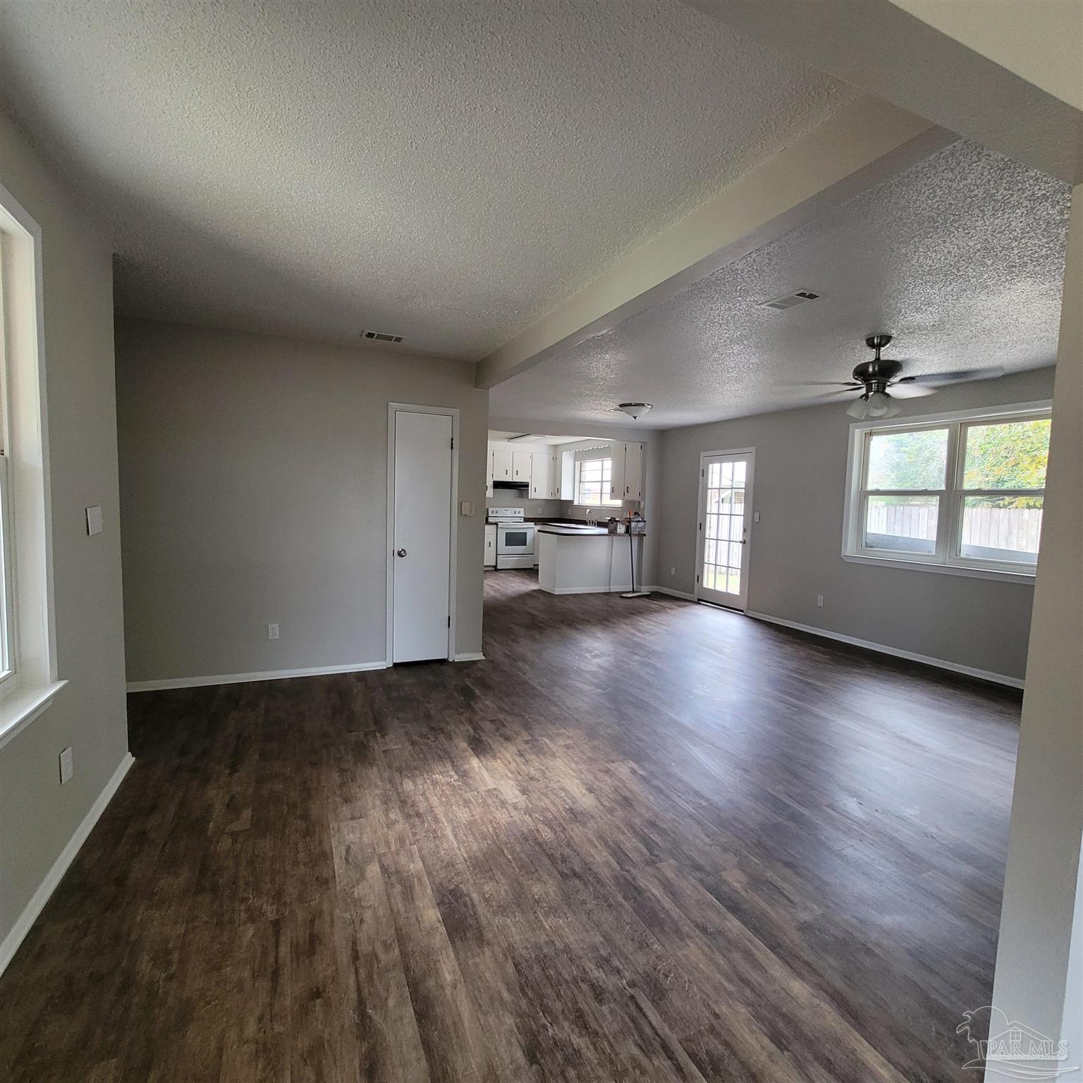 415 North Crow Road Pensacola, FL 32506 - Photo 7 of 14 Gallery Image 7