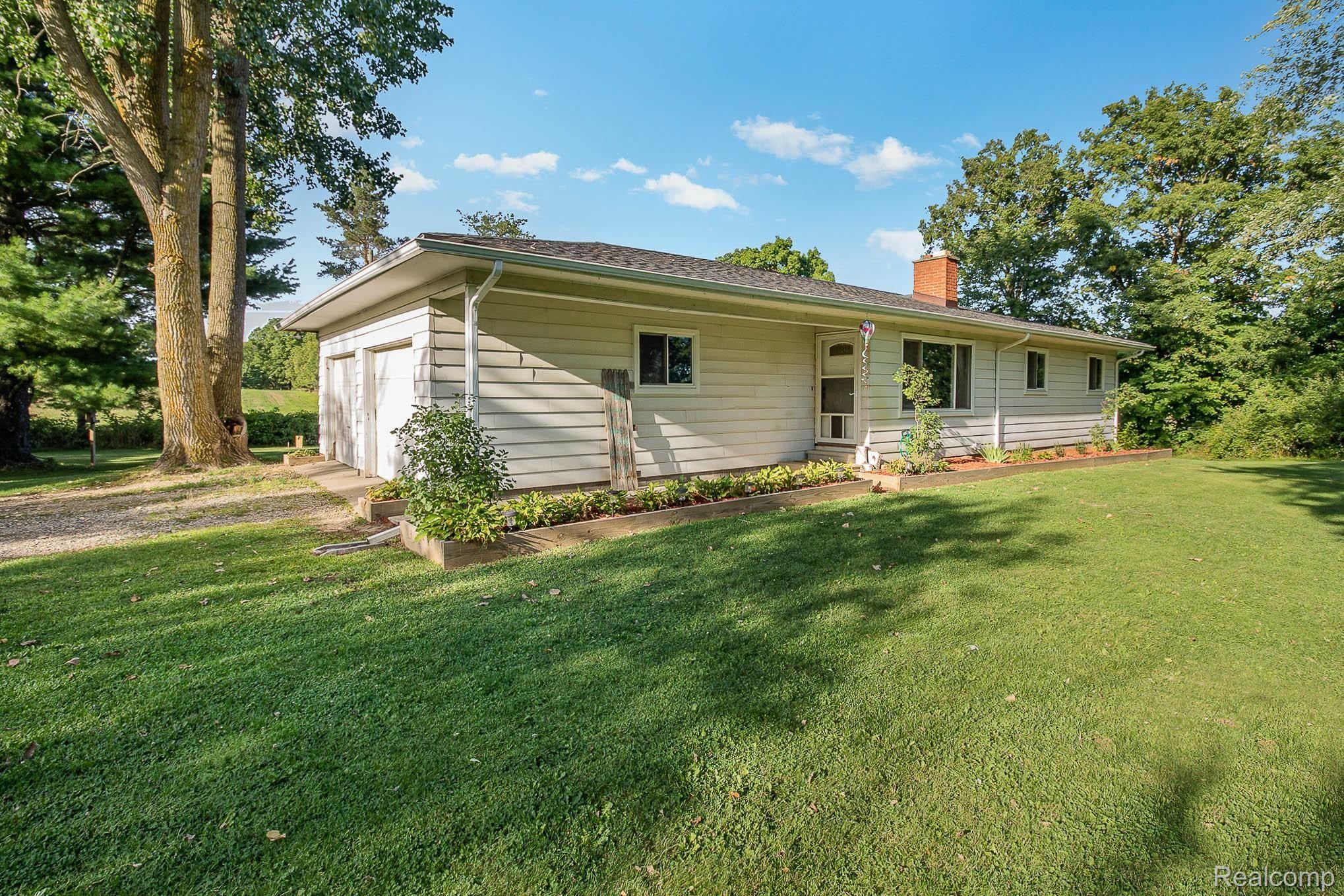 4000 Jewell Road Howell, MI 48843 - Photo 1 of 27 IMG_3878-Edit.JPG