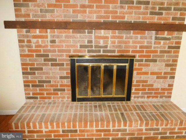 21913 Foxlair Road Gaithersburg, MD 20882 - Photo 15 of 21 Fireplace