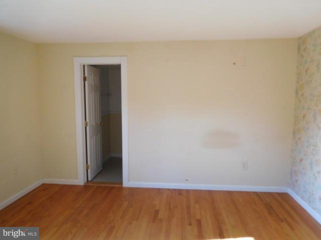 21913 Foxlair Road Gaithersburg, MD 20882 - Photo 4 of 21 Den