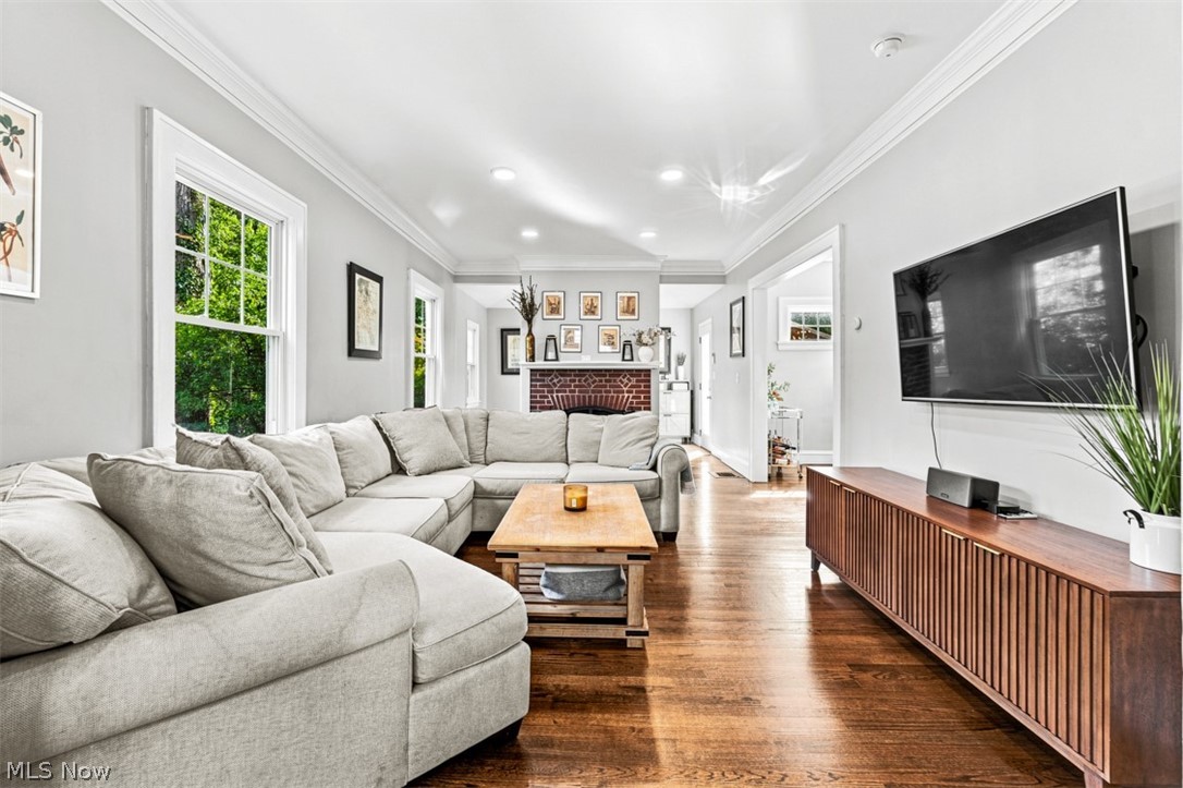 3034 Somerton Road Cleveland Heights, OH 44118 - Photo 7 of 49 Gallery Image 7
