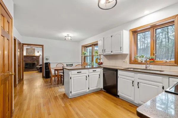 $1,399,000 | 28 Sunnyrock Drive, Walpole, MA 02081