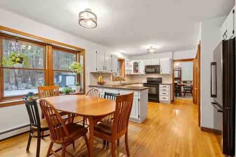 $1,399,000 | 28 Sunnyrock Drive, Walpole, MA 02081
