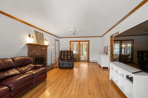 $1,399,000 | 28 Sunnyrock Drive, Walpole, MA 02081