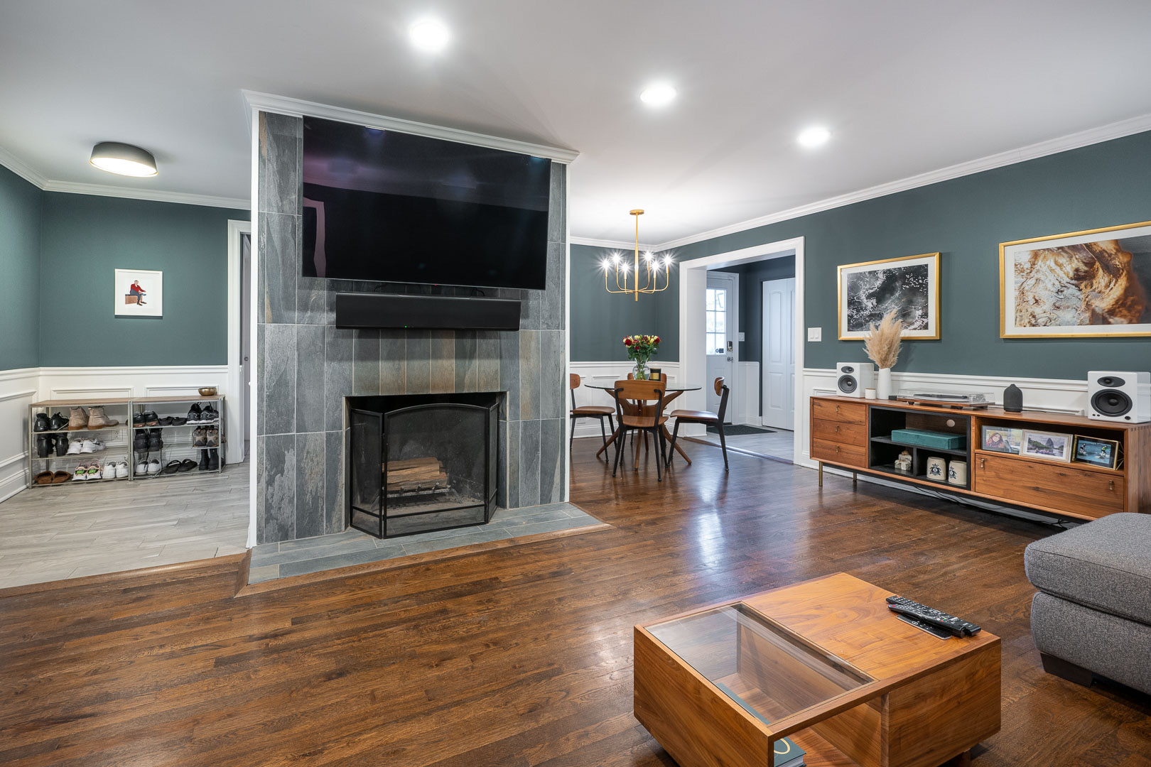 2637 Glenview Road Glenview, IL 60025 - Photo 6 of 22