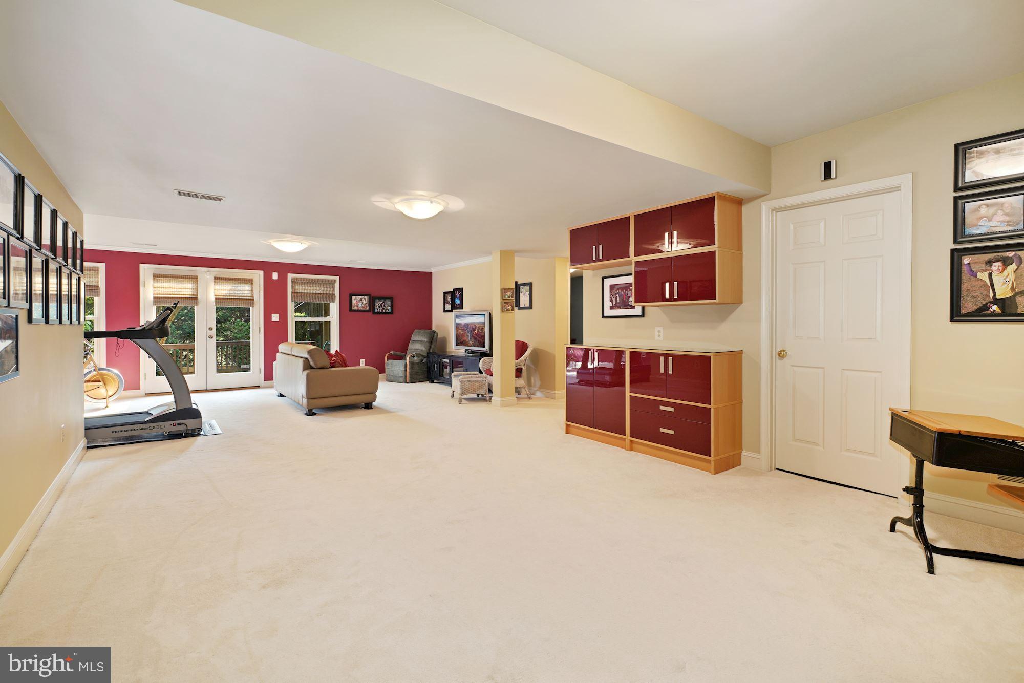 7912 Turncrest Drive Potomac, MD 20854 - Photo 22 of 35