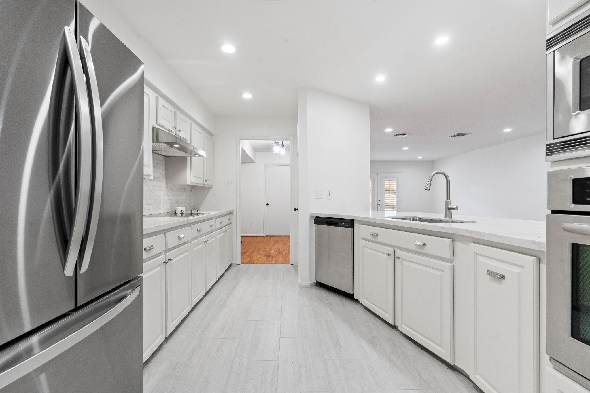727 Bunker Hill Road, Unit 15 Houston, TX 77024 - Photo 16 of 45