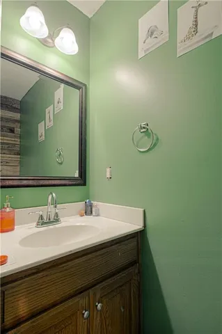 $340,000 | 1818 Lauren Lane, Kearney, MO 64060