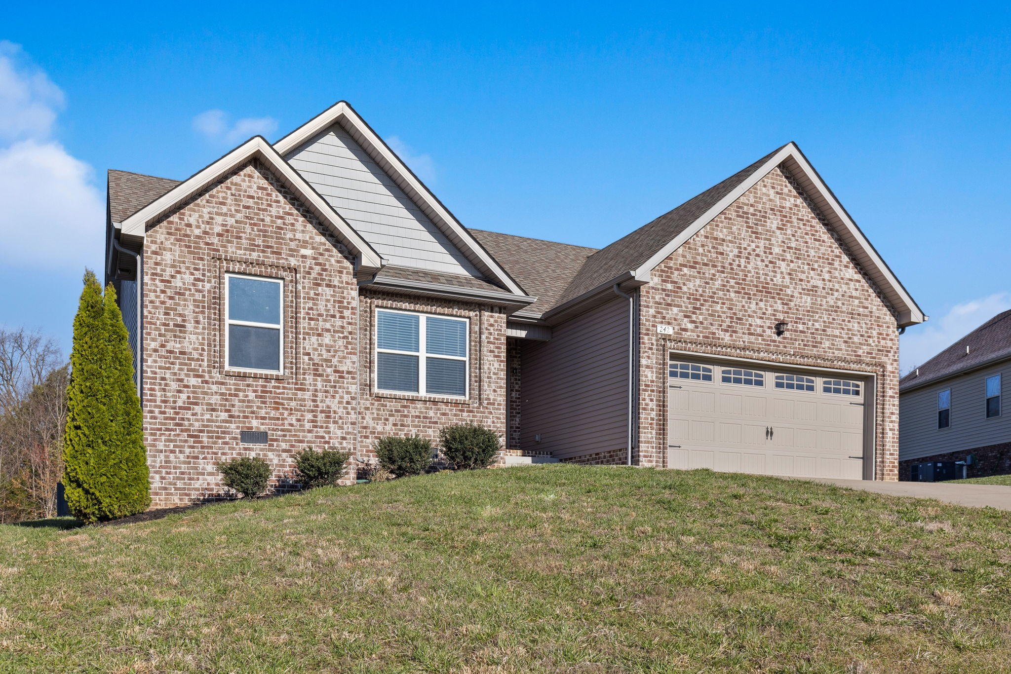 242 Hillview Way Springfield, TN 37172 - Photo 1 of 31 Gallery Image 1
