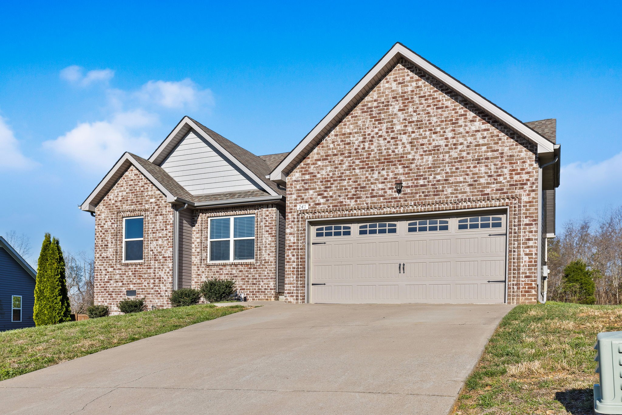 242 Hillview Way Springfield, TN 37172 - Photo 3 of 31 Gallery Image 3