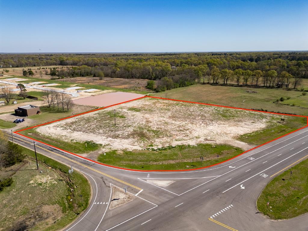 10670 Highway 271 Powderly, TX 75473 - Photo 2 of 11