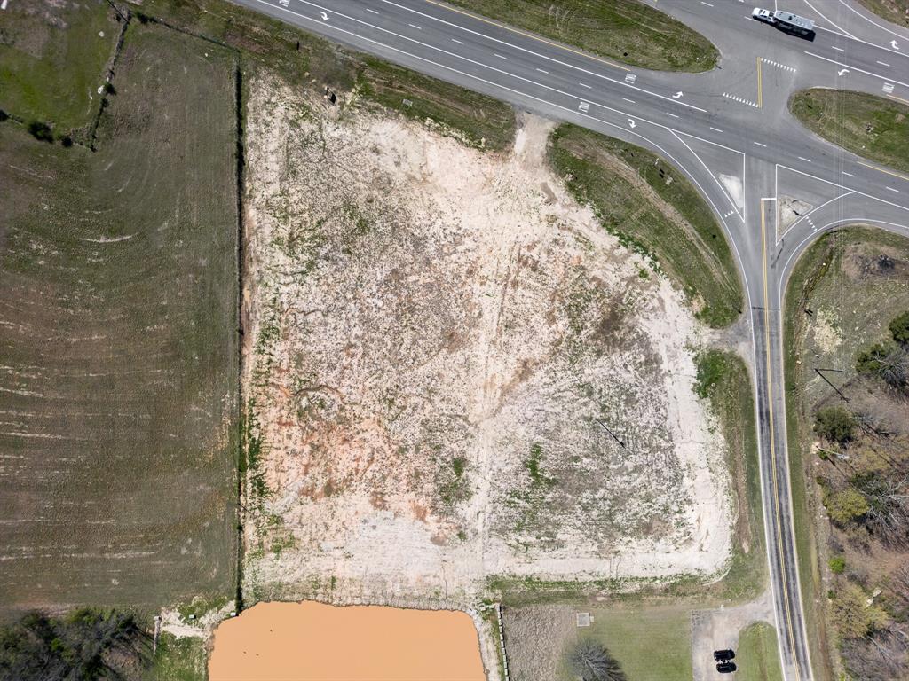 10670 Highway 271 Powderly, TX 75473 - Photo 8 of 11