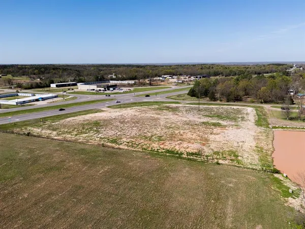 $699,000 | 10670 Highway 271, Powderly, TX 75473