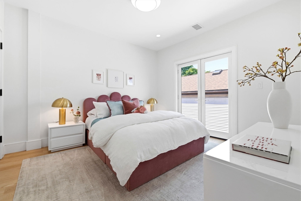 39 G Street Boston, MA 02127 - Photo 23 of 36