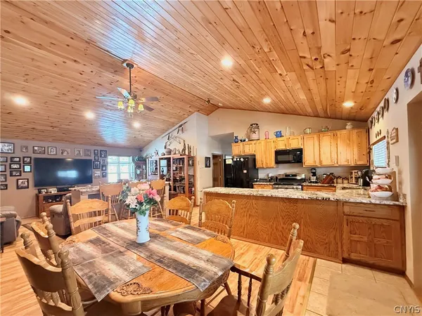 $299,900 | 9689 Erie Canal Road, Croghan, NY 13327