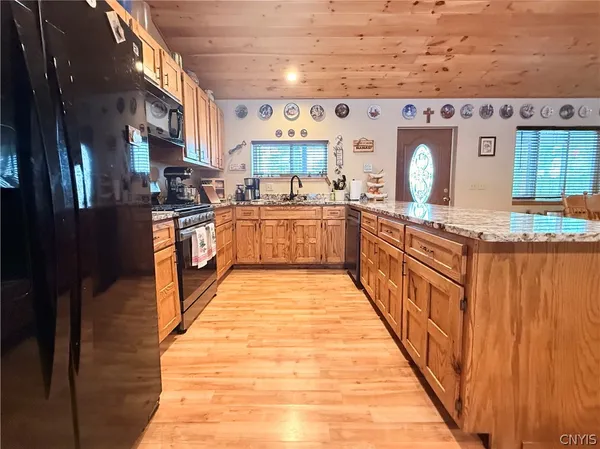 $299,900 | 9689 Erie Canal Road, Croghan, NY 13327